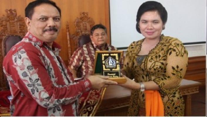Sekda pimpin Camat se Inhil Kunker Ke Bali