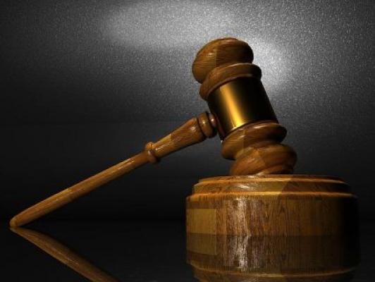 Cium Siswi, Guru Dituntut 13 Tahun