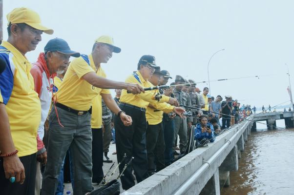 Festival Pancing Udang Para Pemburu- Si Jepit Biru-Miliki Prospek Jadi Iven Tahunan