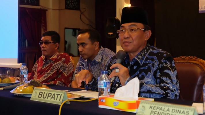 Rembug Pendidikan; Bupati Inhil Sesalkan Dinas Minim Data 