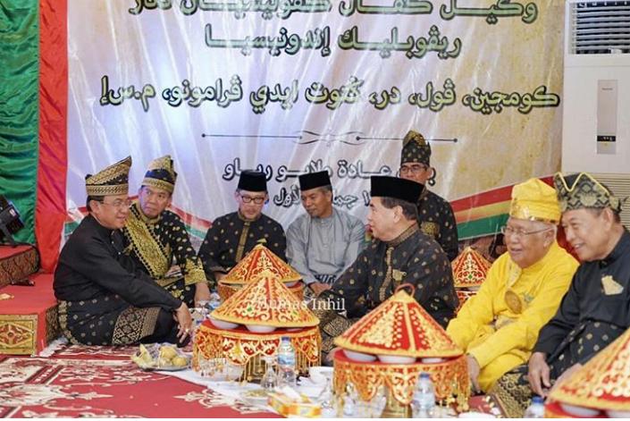 Bupati Inhil HM Wardan Hadiri Tepuk Tepung Tawar Komjen. Pol. Dr. Gatot Eddy Pramono
