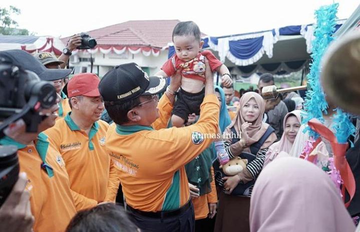 Menakar Penderita Stunting, Bupati HM.Wardan Laksanakan "Gerakan Satu Hati"Secara serentak.