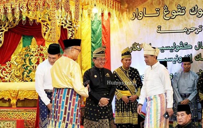 Bupati Inhil HM Wardan Hadiri Tepuk Tepung Tawar Komjen. Pol. Dr. Gatot Eddy Pramono