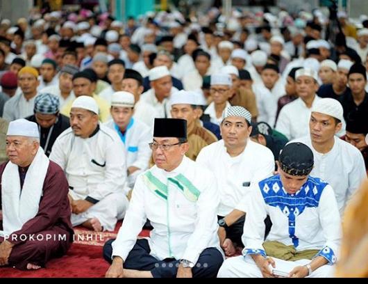  Bupati Indragiri Hilir  Drs HM Wardan MP mengimbau kepada masyarakat untuk tetap tenang serta berperilaku hidup bersih dan sehat.