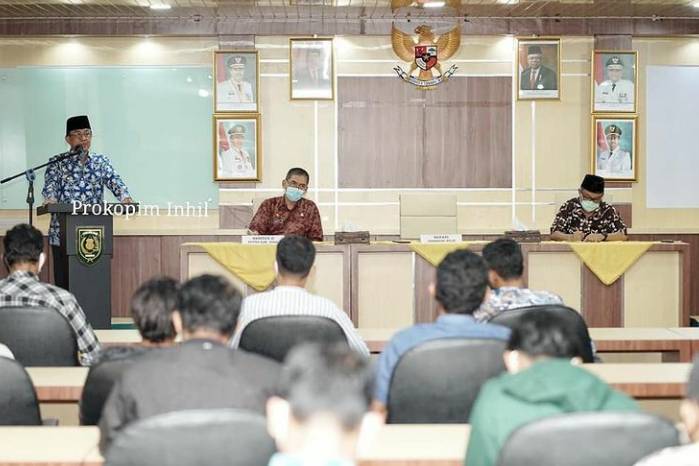 Bupati HM Wardan Hadiri Penyerahan Hadia Lomba Foto Dengan Tema "Kelapa"