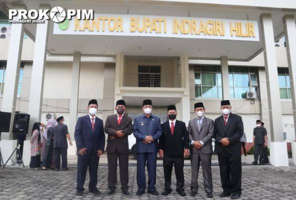 Bupati HM. Wardan Melantik Secara Langsung Lima Pimpinan Baznas Inhil Periode 2022-2027
