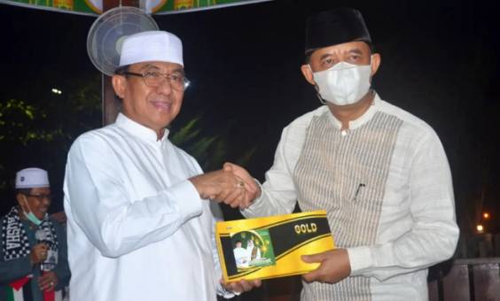 Bupati Inhil Beserta istri Hj. Zulaikhah Wardan Terima Kunjungan Silaturahim Masyarakat Kateman di Malam ke-14 Ramadan