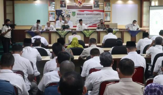 Bupati HM.Wardan Pimpin Rapat Menghadapi Bulan Ramadan dan Peringatan Hari Raya Idul Fitri 1444 H