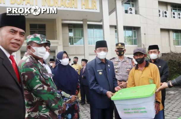 Bupati HM. Wardan Melantik Secara Langsung Lima Pimpinan Baznas Inhil Periode 2022-2027