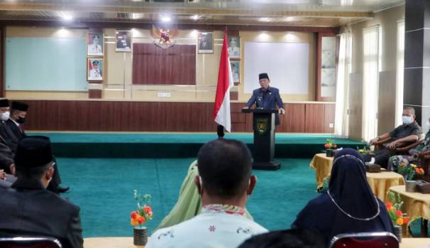 Bupati HM. Wardan Melantik Secara Langsung Lima Pimpinan Baznas Inhil Periode 2022-2027