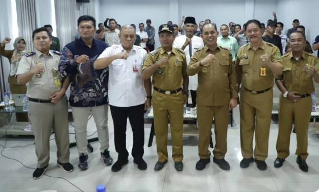 Pj Bupati Inhil H Herman Buka Program Peremajaan Kelapa Sawit Pekebun (PKSP) Tahun 2024