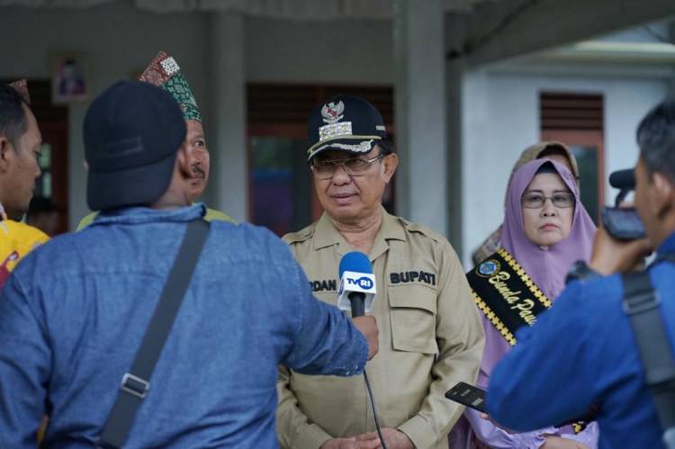 Bupati HM. Wardan Buka Pelatihan Penanganan Stunting di Kecamatan Teluk Belengkong