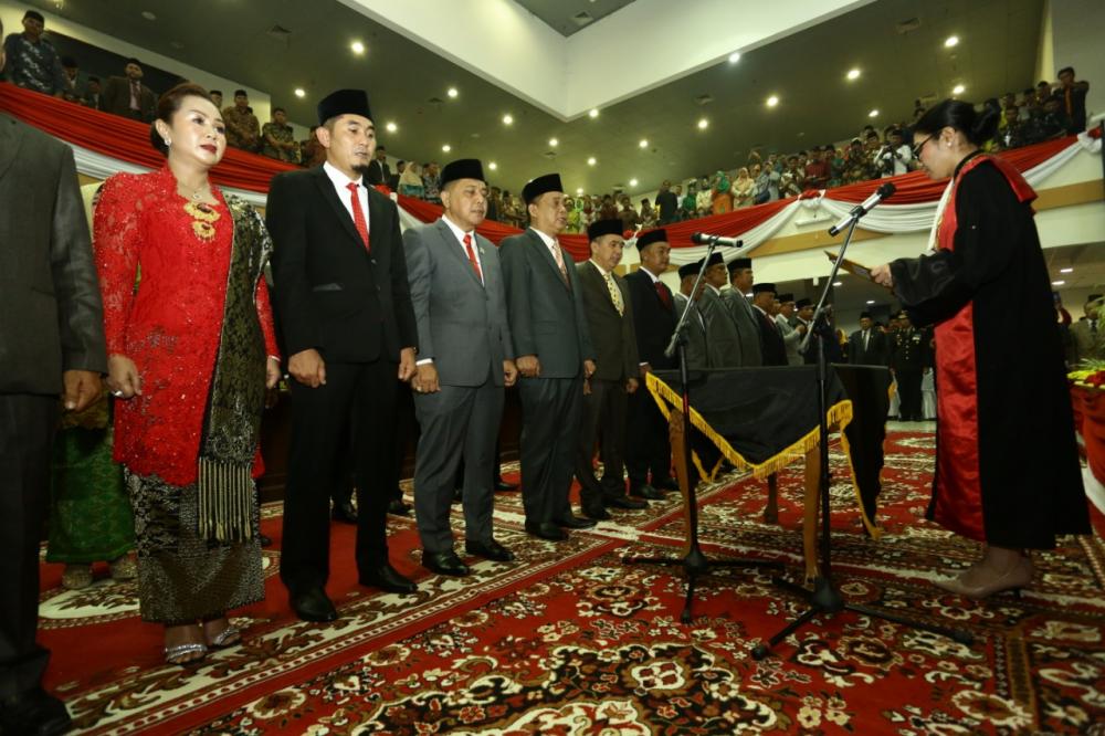 Pelantikan dan Pengambilan Sumpah Jabatan 45 Anggota DPRD Inhil Priode 2019-2024