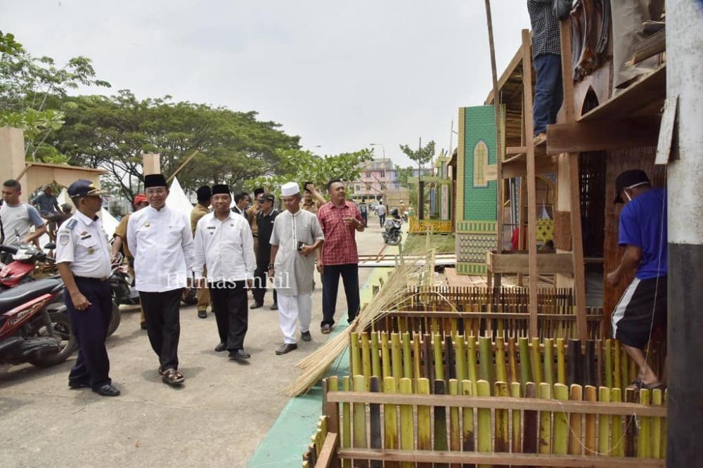 Usai Sholat Istighosah Bupati Sempatkan Berkunjung Ke Lokasi MTQ 