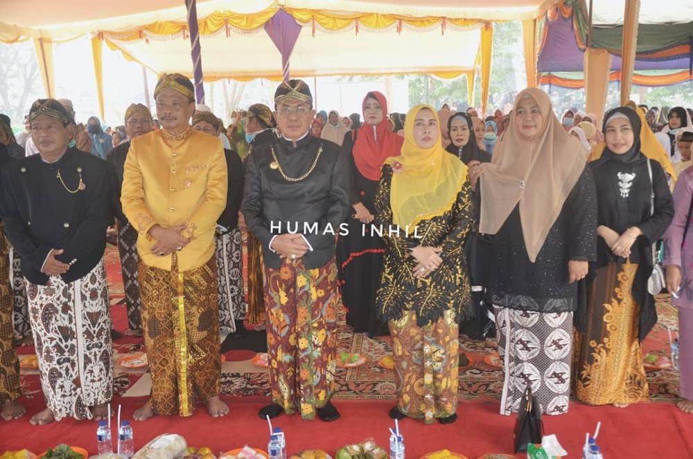 Bupati Indrgiri Hilir HM Wardan Hadiri Grebek Suro dan Kirab Budaya