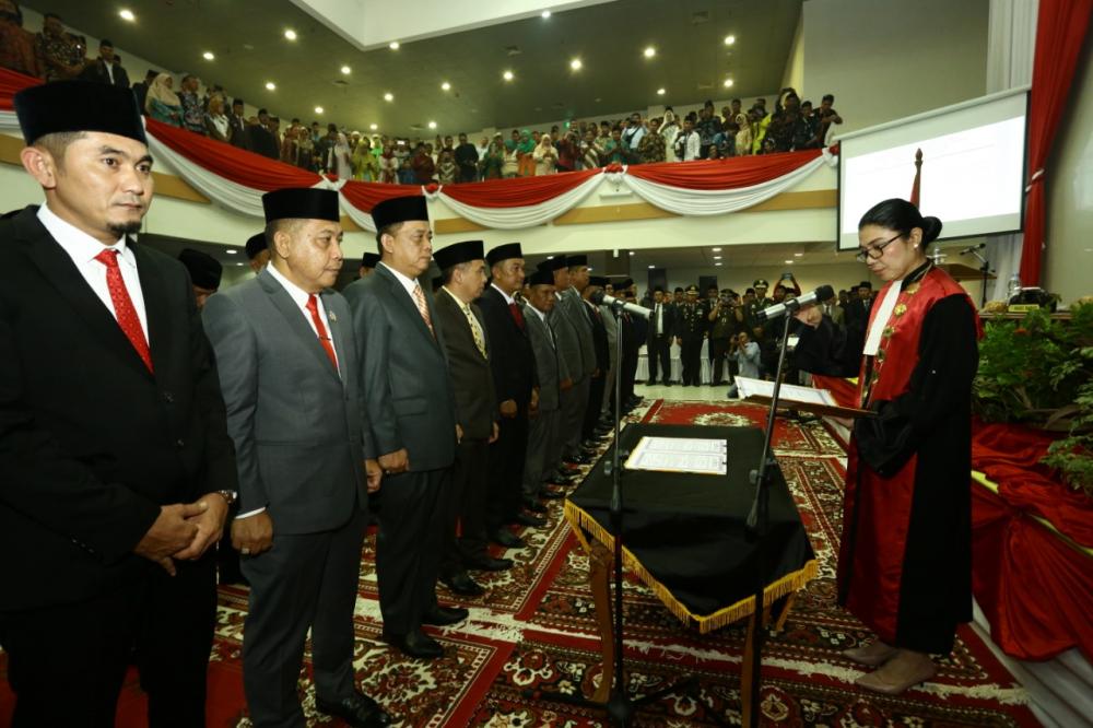 Pelantikan dan Pengambilan Sumpah Jabatan 45 Anggota DPRD Inhil Priode 2019-2024
