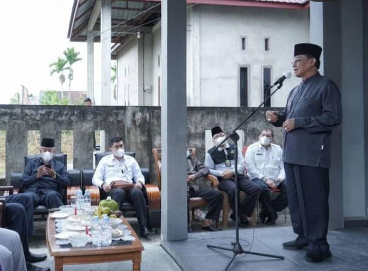 Peletakan Batu Pertama Pembangunan Gedung PC MUSLIMAT NU oleh Bupati Inhil