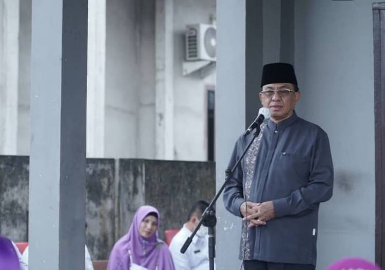 Peletakan Batu Pertama Pembangunan Gedung PC MUSLIMAT NU oleh Bupati Inhil