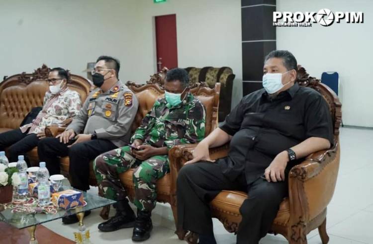 Rapat Paripurna Ke-21 DPRD, Bupati HM Wardan Sampaikan Pidato Penjelasan Ranperda APBD TA 2022