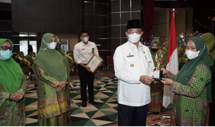 Bupati Inhil Hadiri Peringatan Harlah Muslimat NU ke 75