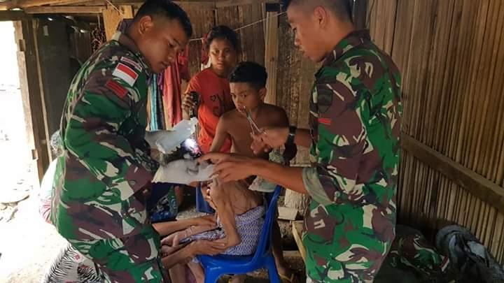 Tanggap dan Sigap, Satgas Pamtas RI-RDTL Yonif 132/BS, Bantu Evakuasi Nenek Sin Yang Sedang Terluka Parah .