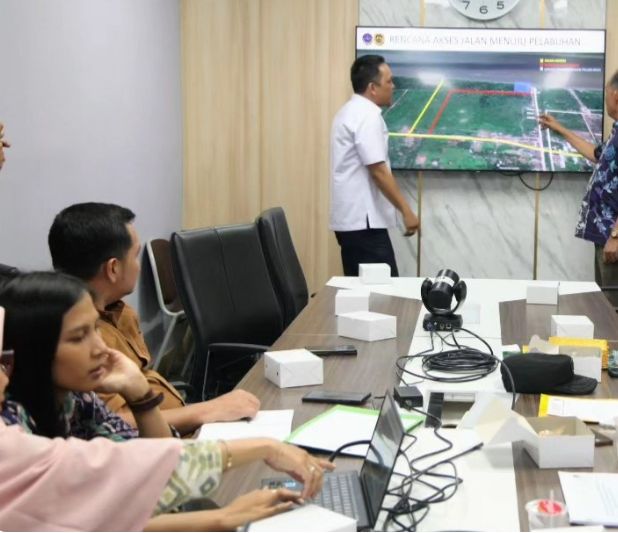 Pj Bupati Inhil Herman Sambangi  Kementerian RI Untuk Percepatan Roro Parit 21