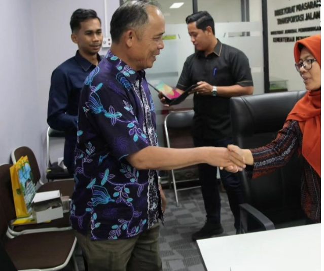 Pj Bupati Inhil Herman Sambangi  Kementerian RI Untuk Percepatan Roro Parit 21