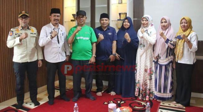 Pj Bupati Herman Menghadiri Penyembelihan Hewan Qurban Di Lingkungan Pemkab Inhil
