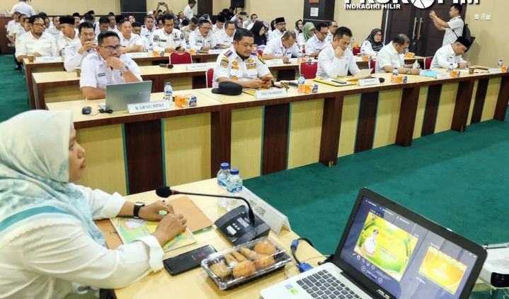 Pj Bupati Inhil Herman Pimpin Rapat Evaluasi Pembangunan 2024