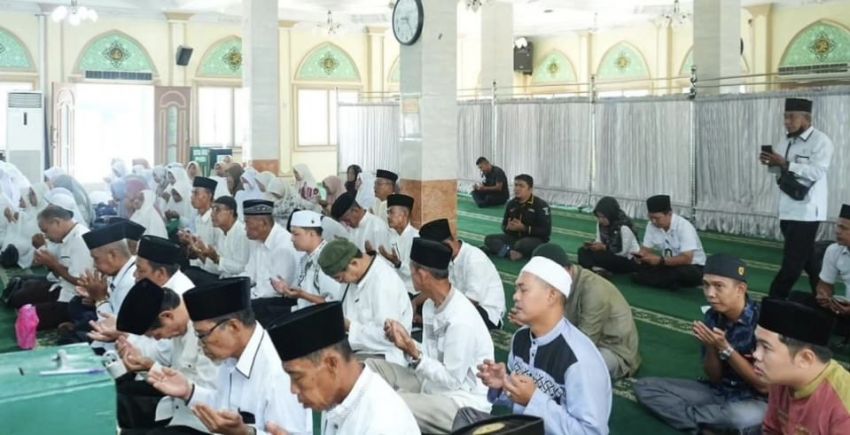 Pj.Bupati Herman Membuka Bimbingan Manasik Musim Haji 1445 H / 2024 M