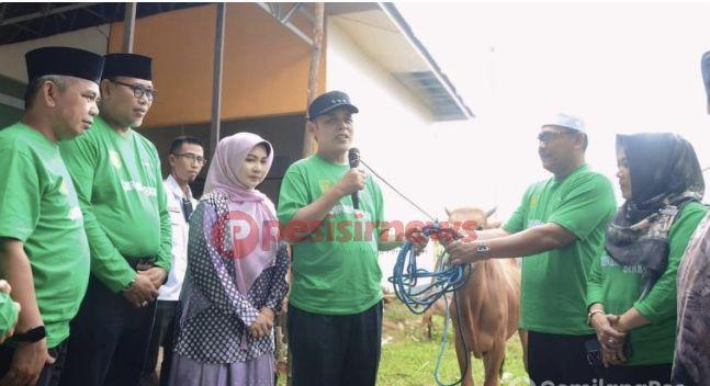 Pj Bupati Herman Menghadiri Penyembelihan Hewan Qurban Di Lingkungan Pemkab Inhil