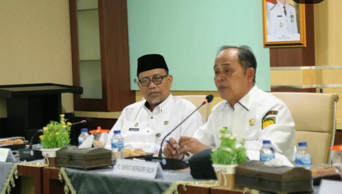 Pj Bupati Inhil Herman Pimpin Rapat Evaluasi Pembangunan 2024