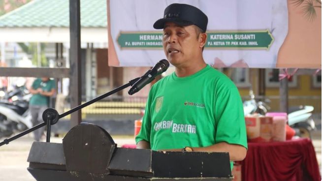 Pj Bupati Herman Menghadiri Penyembelihan Hewan Qurban Di Lingkungan Pemkab Inhil