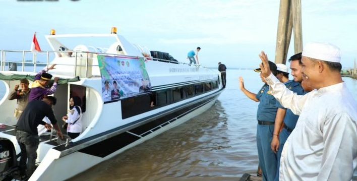 Pj Bupati Inhil Herman Lepas Keberangkatan Jemaah Haji Kabupaten Indragiri Hilir