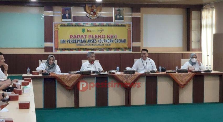 Pj Bupati Inhil Erisman Yahya Yang Diwakili Junaidi Ismail Buka Rapat Pleno 1 TPAKD