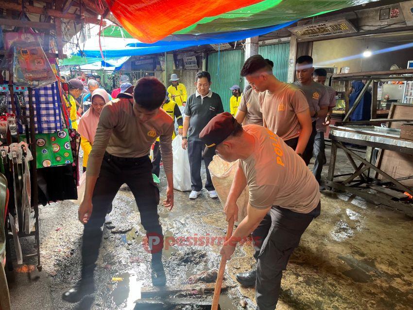 Pj Bupati Erisman Yahya dan Forkopimda Inhil Turun Langsung Kegiatan Kamis Bersih