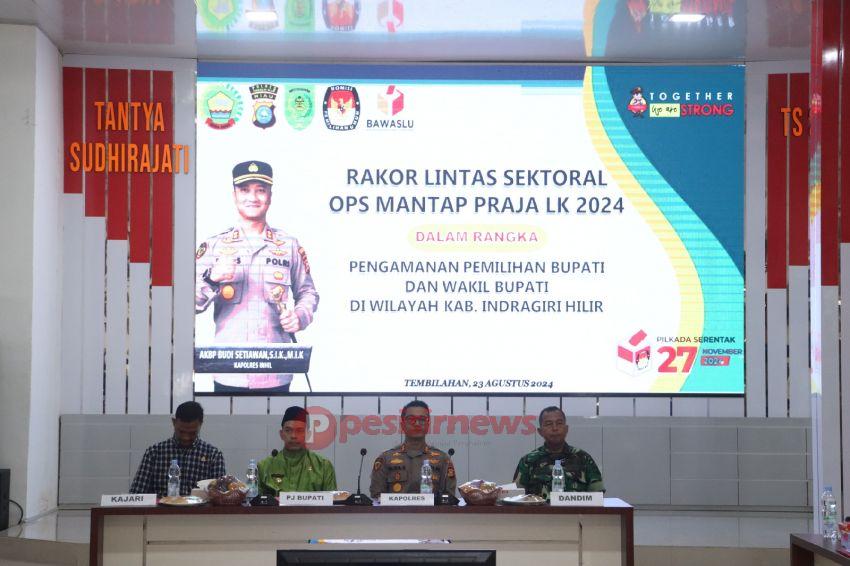 Penjabat (Pj) Bupati Inhil, H. Erisman Yahya menghadiri Rapat Koordinasi (Rakor) Lintas Sektoral Operasi Mantap Praja Lancang Kuning 2024