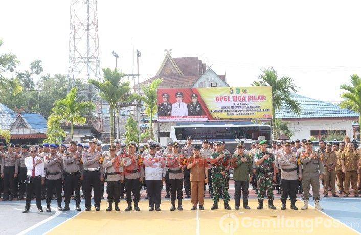 Pj Bupati Inhil Erisman Yahya Apel dalam rangka kesipan pengamanan penetapan dan pengundian nomor urut Calon Bupati Dan Wakil Bupati tahun 2024
