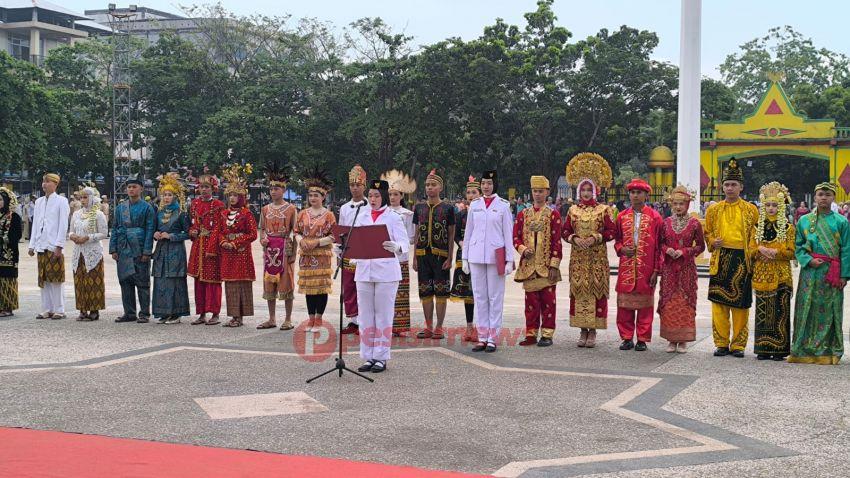 Penjabat (Pj) Bupati Indragiri Hilir, H. Erisman Yahya, menghadiri Upacara Peringatan 96 tahun Hari Sumpah Pemuda 2024