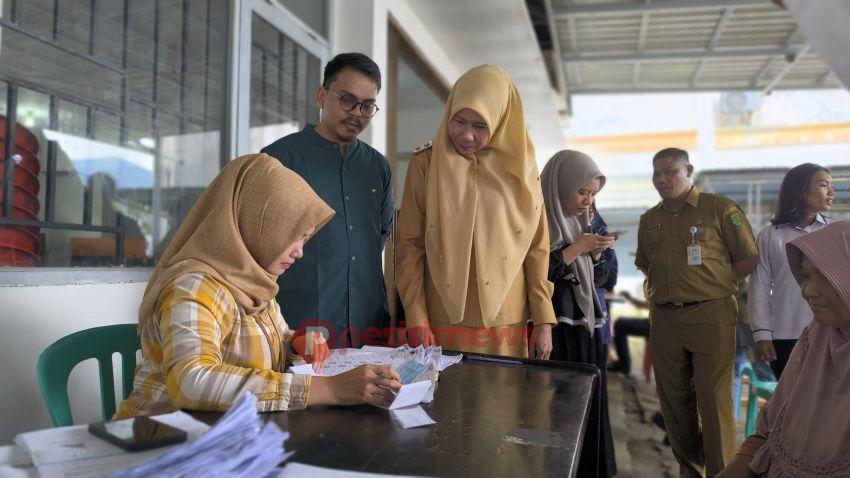 Wakil Bupati Inhil Tinjau Operasi Pasar Murah dan Pelayanan Kependudukan
