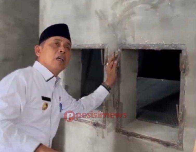 Bupati Inhil, Herman Sidak Gudang Pelabuhan Parit 21, Tegaskan Penertiban dan Peningkatan Fungsi Pelabuhan