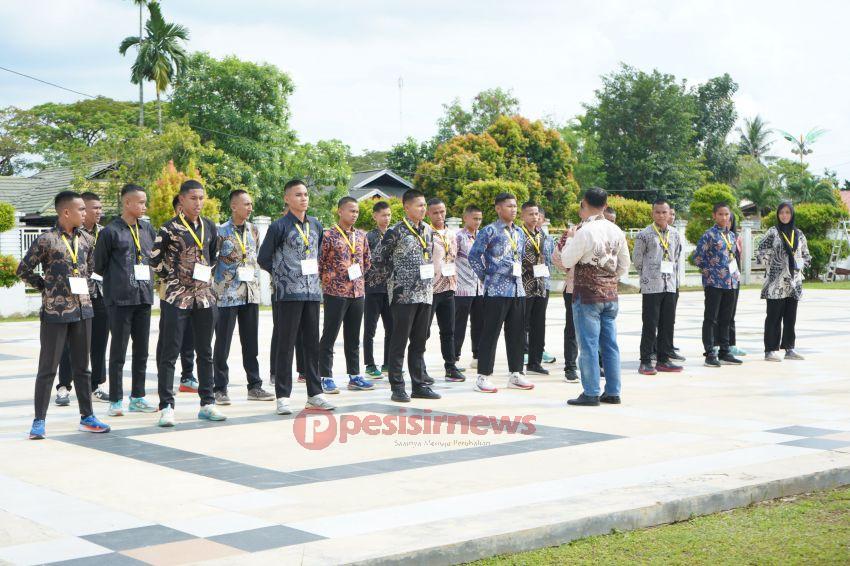 Bupati Inhil Melepas 25 Siswa Binaan Seleksi Calon Anggota Polri