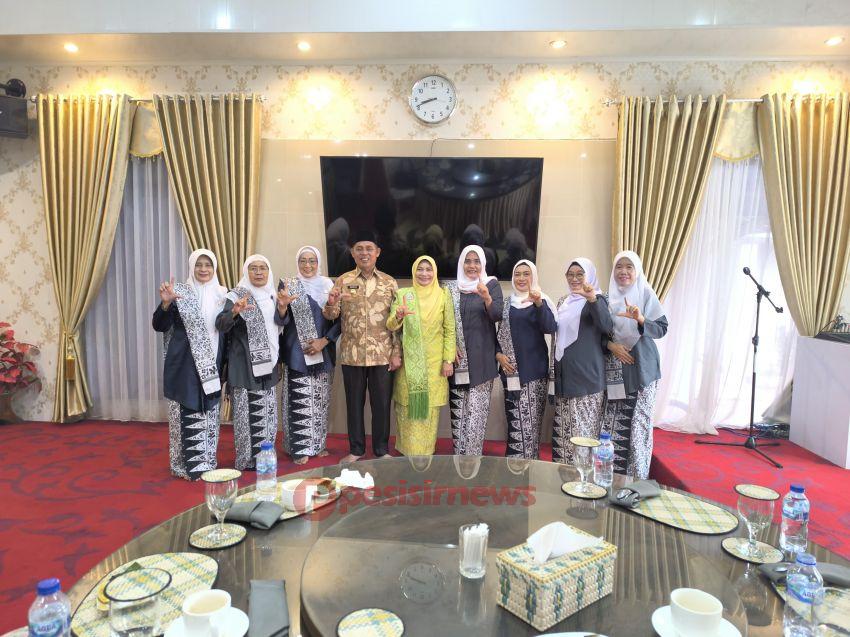 Hangatkan Silaturahmi, Bupati dan Ketua TP- PKK Inhil Santap Makan Pagi Bersama IBI Inhil