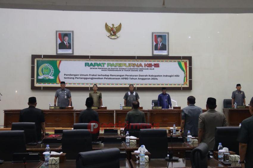 Bupati Inhil Hadiri Paripurna DPRD Ke-16, Sampaikan Tanggapan atas Pandangan Fraksi Terkait Ranperda Pertanggungjawaban APBD 2024