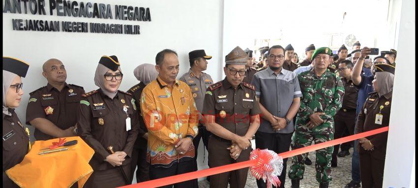 Bupati Inhil Herman Bersama Kejati Riau Akmal Abbas Resmikan Klinik Adhyaksa Kejaksaan Negeri Inhil