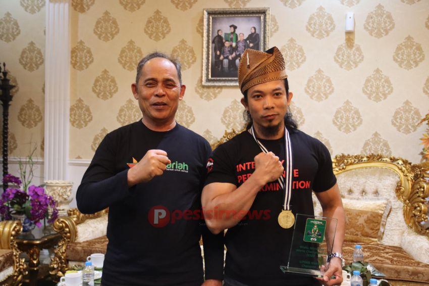 Bupati Inhil Bangga, Rizkan Raih Juara Dunia Strongman di Irlandia