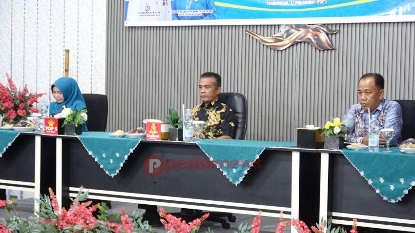 Bupati dan Ketua TP PKK Inhil Serukan Keaktifan dan Inovasi Peserta pada Bimtek 10 Program Pokok