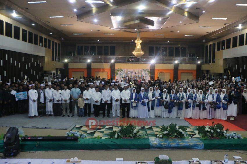 Festival Hadroh Al Banjari Tingkat Provinsi Riau resmi ditutup Bupati Indragiri Hilir (Inhil) Herman