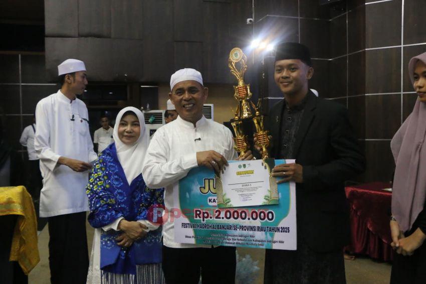 Festival Hadroh Al Banjari Tingkat Provinsi Riau resmi ditutup Bupati Indragiri Hilir (Inhil) Herman