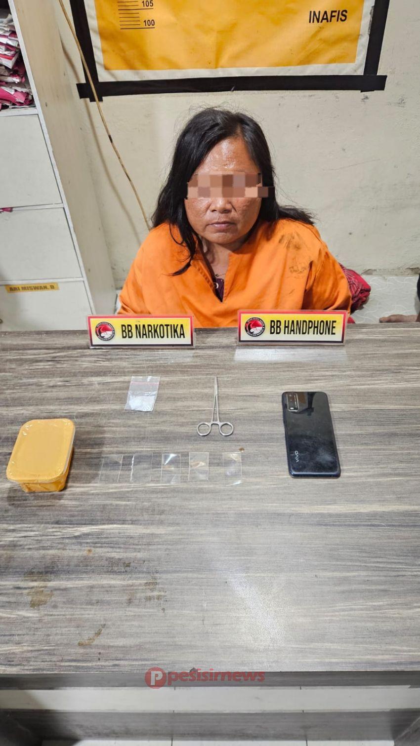 Perempuan N (36) Diamankan Bersama Barang Bukti Sabu  Berat Kotor 5,19 Gram.